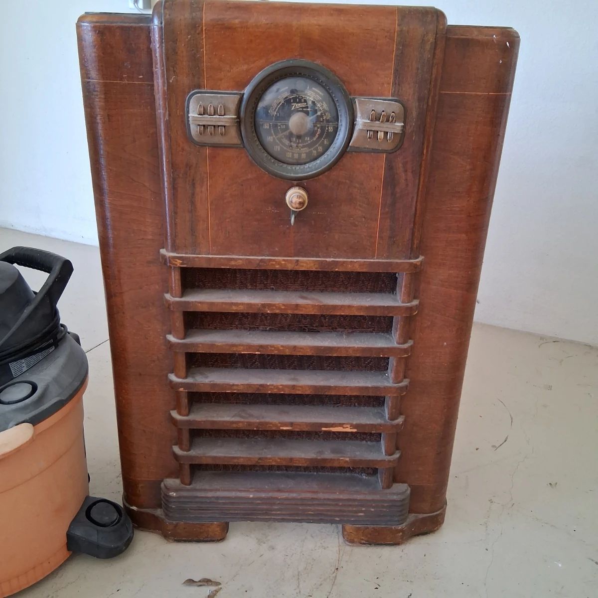 early zenith stereo