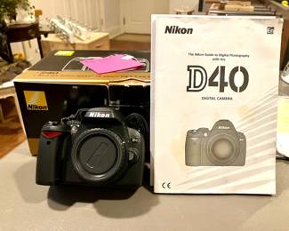 Nikon D40 Camera