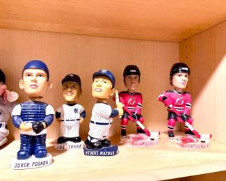 Bobble heads