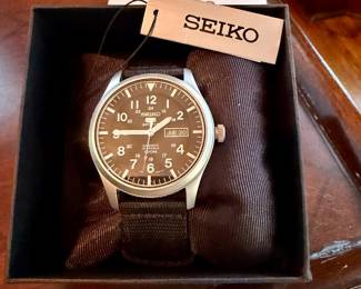 Seiko 5 Sports Field Mens Watch