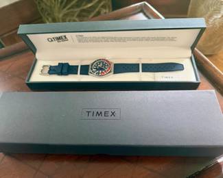 Timex. Q 38mm Reissue Pepsi