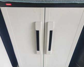 PRESALE $35 SMALL 28X 18X 38 STORAGE WITH DOORS AND SHELF