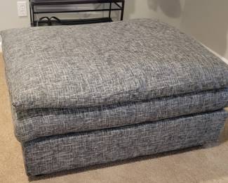 PRESALE - $50 OTTOMAN TWEED 32X39 X18HT