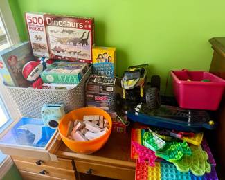 Toys & Activities Feat Beyblade