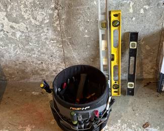 Bucket Bag & Tools Feat - (3) Levels