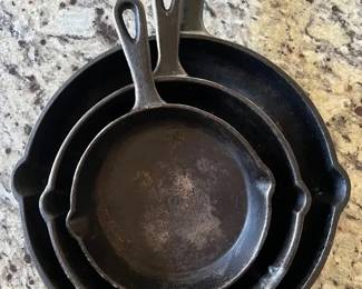 Nested Set of (3) Philippe Richard Traditional Cast Iron Fry Pans