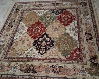 square rug