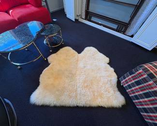 Bowron Sheepskin Rug 