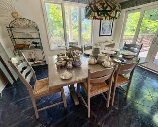 Walter of Wabash Extendable Dining Set