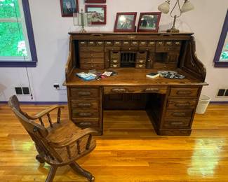 Roll Top Oak Desk & Chair 