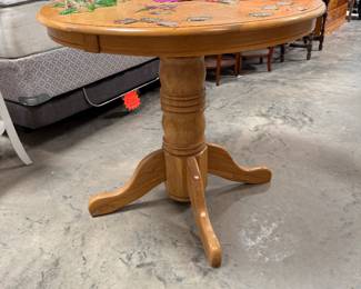 Breakfast nook table