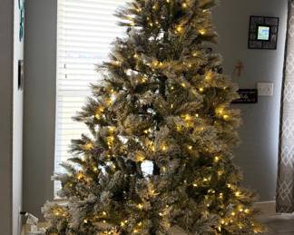 7’ Christmas tree