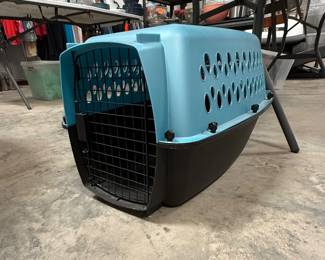 Small dog/cat crate 