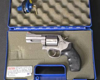 Smith  Wesson Model 686 .44 Special Revolver 