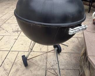 Weber Original Kettle Premium Charcoal Grill
