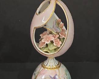 Silken Wings by Lena Liu Musical Egg with Butterflies and Flowers