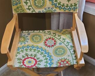 Directors Chair with Geometric Pattern Fabric