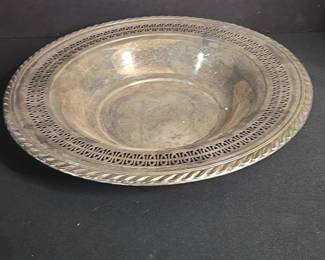 WM Rogers Silver Plated Serving Bowl with Lattice Rim