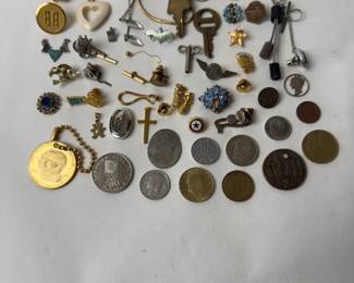 Large Lot Vintage Costume Jewelry Pins Pendants Coins Novelty Collectibles