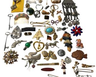 Bulk Lot 50 Vintage Costume Jewelry Pendants Pins Brooches Collection