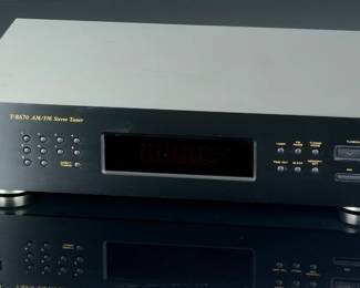 TEAC T-R670 AM/FM Stereo Tuner Vintage Audio Receiver Hi-Fi Component