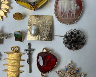 Costume Jewelry Pins & Pendants Lot - Cameos, Rhinestones, Enamel, Tassel
