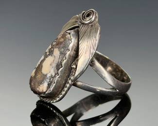 Vintage Native American & WHite Horse Turquoise RIng