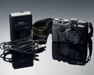 Nikon Coolpix P7100 Digital Camera NIKKOR Lens w/ Battery Charger Strap