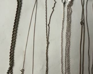 Lot 10 Costume Necklaces Mixed Styles Silver Tone & Gold Tone Jewelry