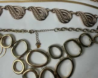Costume Jewelry Necklace Lot, Gold Tone, Mixed Styles, 11 Pcs, Wear