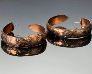 Native American Running Bear Signed CU Copper Plated Sterling Silver Hoop Earrings