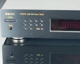TEAC T-R670 AM/FM Stereo Tuner Vintage Audio Receiver Hi-Fi Component