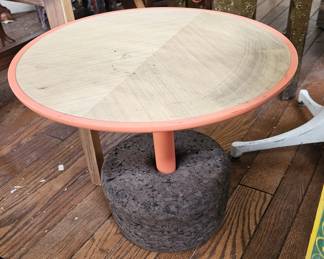 DAS Flora side table with cork base.