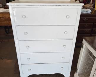 5-Drawer Wooden Chest of Drawers