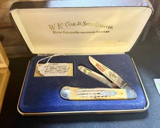 c.1998 WR Case UT VOLS Commemorative 2-Blade Trapper, Burnt Jigged Bone Handles