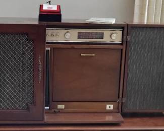 MCM Stereo/TV Console