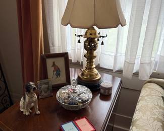 Pair of elegant drop leaf side tables
