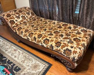 Victorian fainting couch