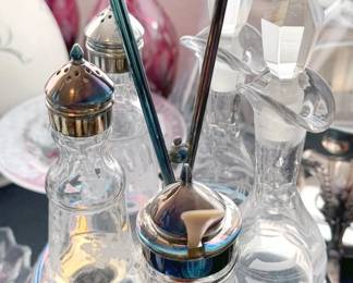 Victorian condiment creuet set with 5 bottles + spinning holder