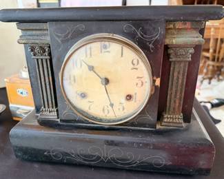 Antique mantel clock