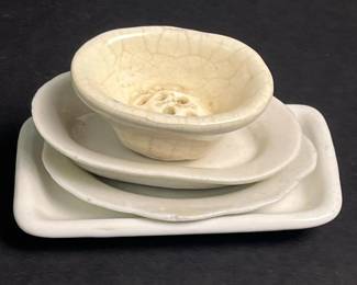 237 fourminiaturewhiteceramicsoapdishes