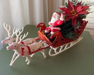 052 vintagesantasleighandreindeertablet
