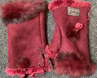 215 paulleinburdburgundyfurtrimmedsuede