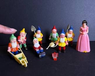 171 vintage1960s70shongkongsnowwhites