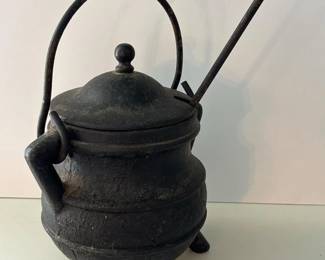036 antiquecastiron3leggedsmudgepotfi