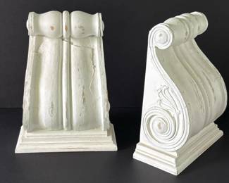 240 pairofornatewhitedistressedwoodcor