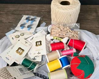 127 largemixedsewingcraftlotgtermannt