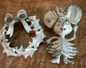 293 vintagemylusilvertonechristmasbrooch