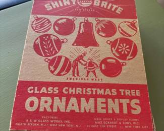 037 shinybriteindentedreflectorglasschr