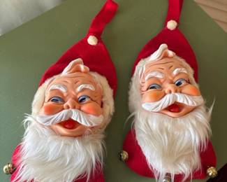 041 pairofvintage1960s70ssantaclauswa